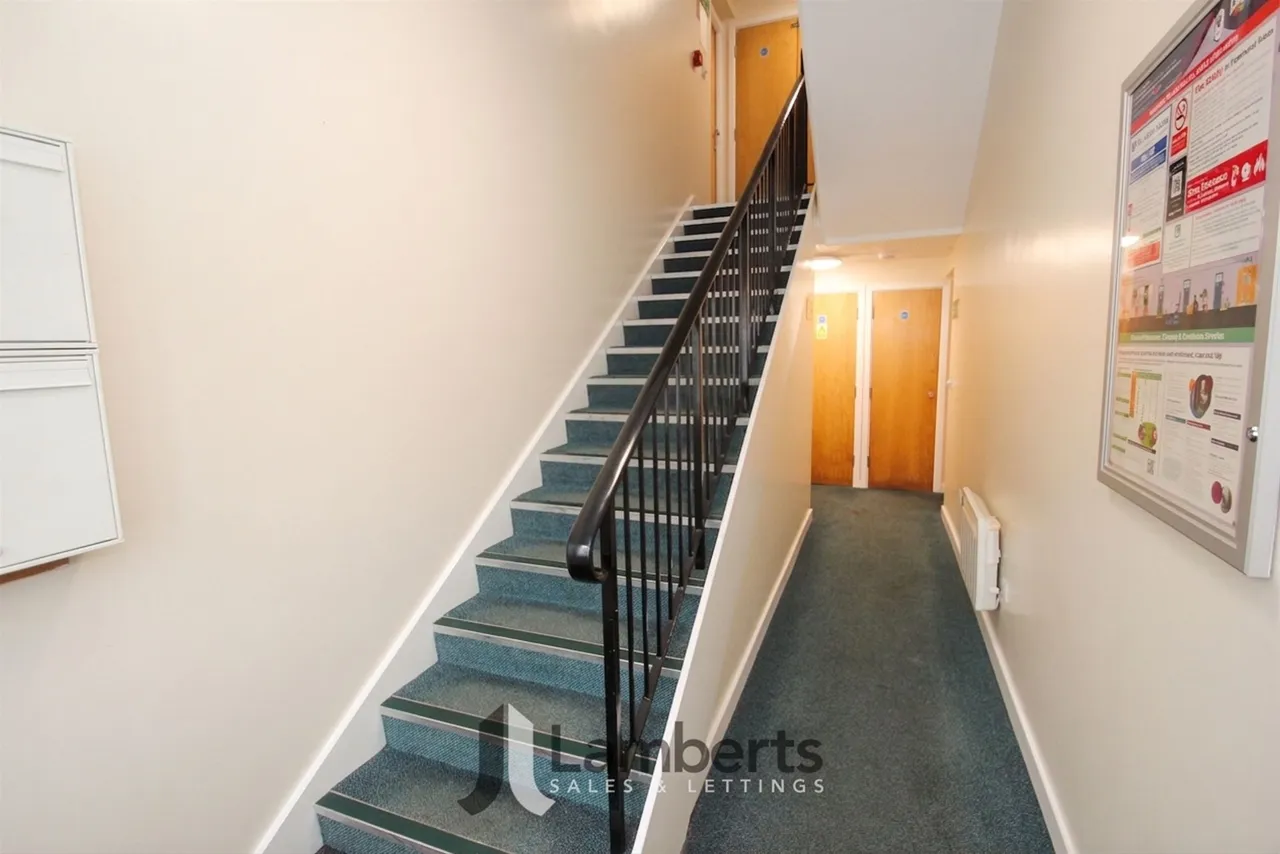 35 Yeomans Close, Redditch, photo 14