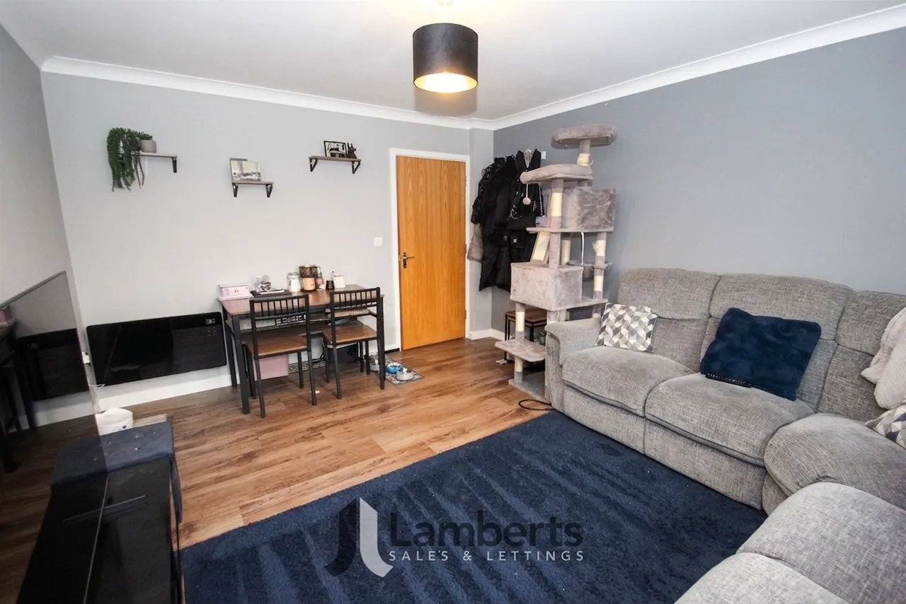 35 Yeomans Close, Redditch, photo 3