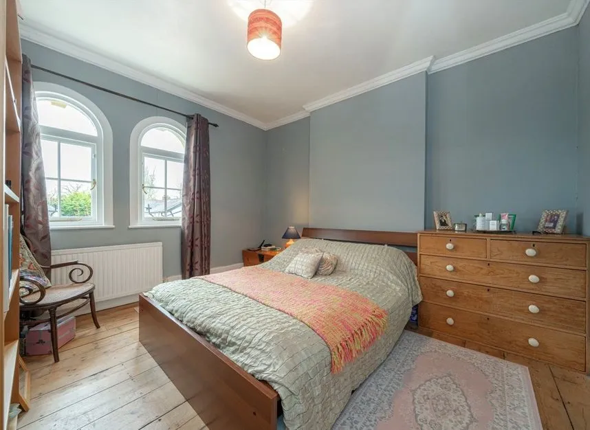 Popes Grove, Strawberry Hill, TW1, photo 6