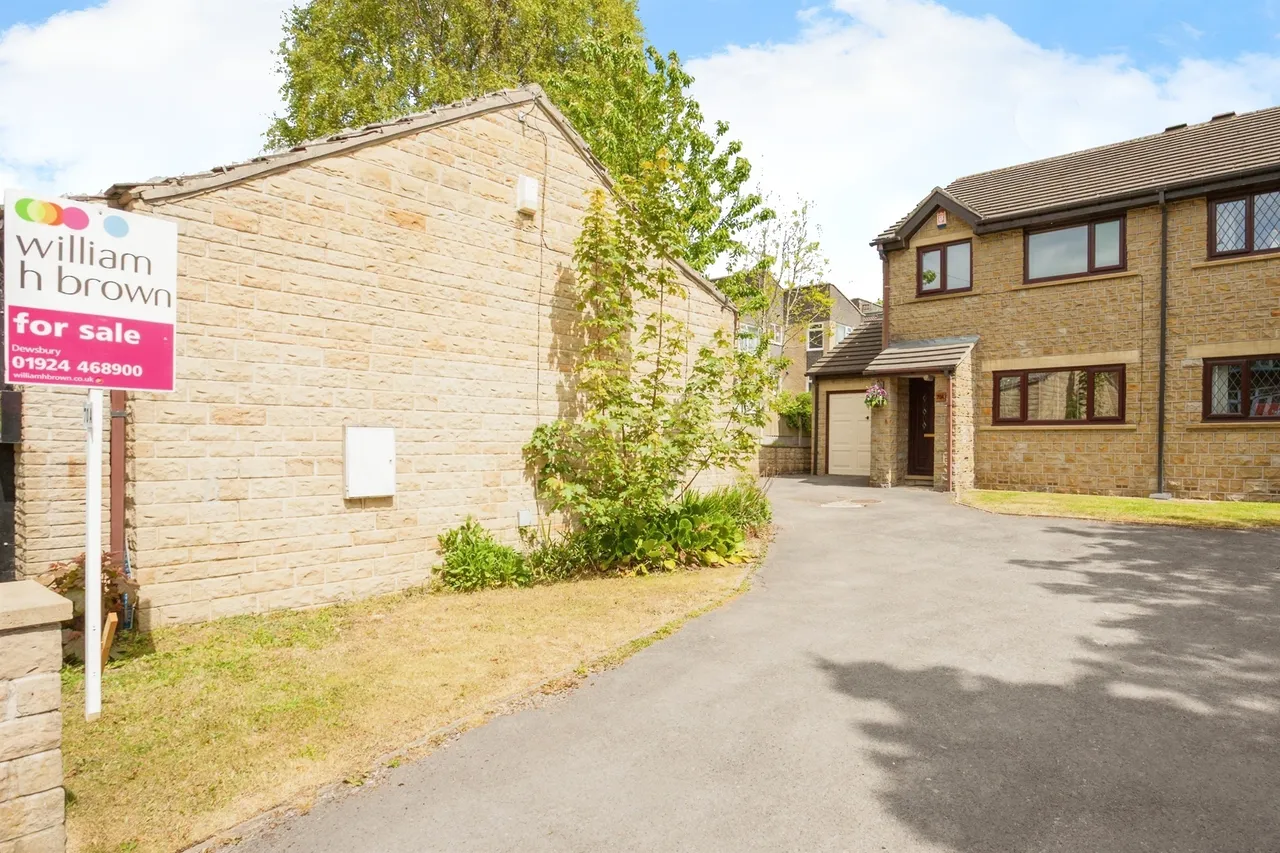 Staincliffe Road, Dewsbury, photo 6