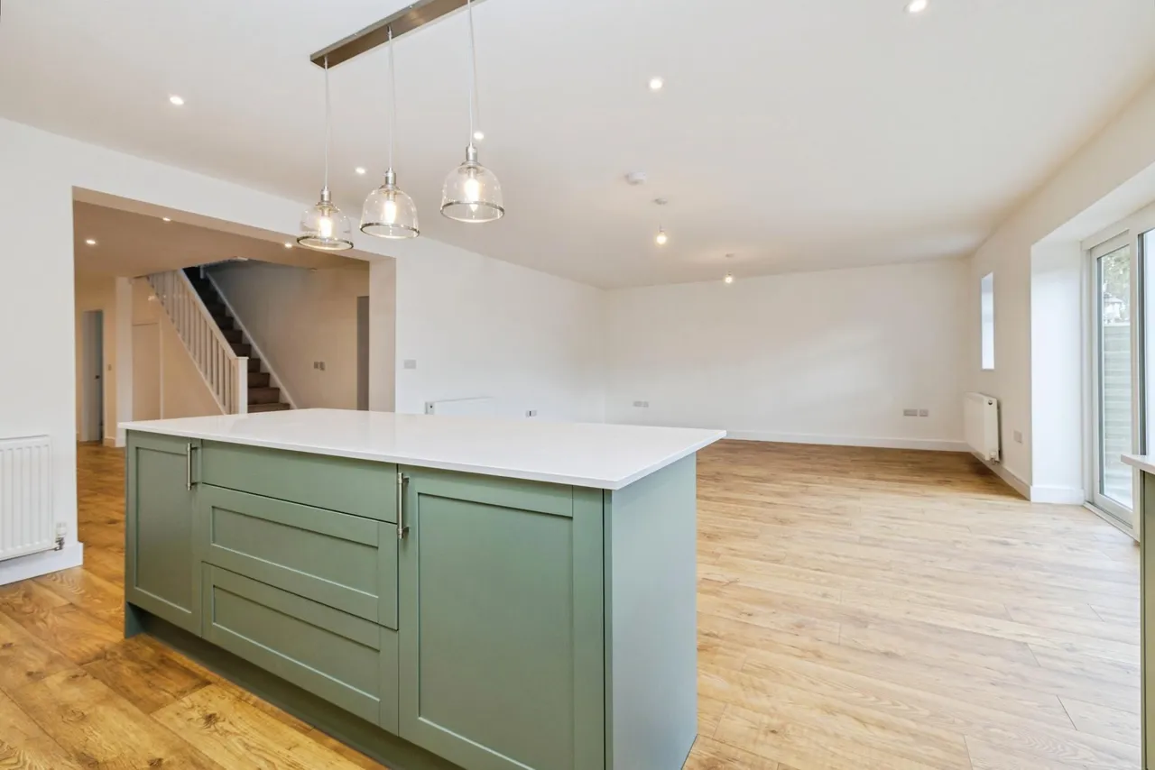 Lincoln Road, North Hykeham, LN6, photo 8