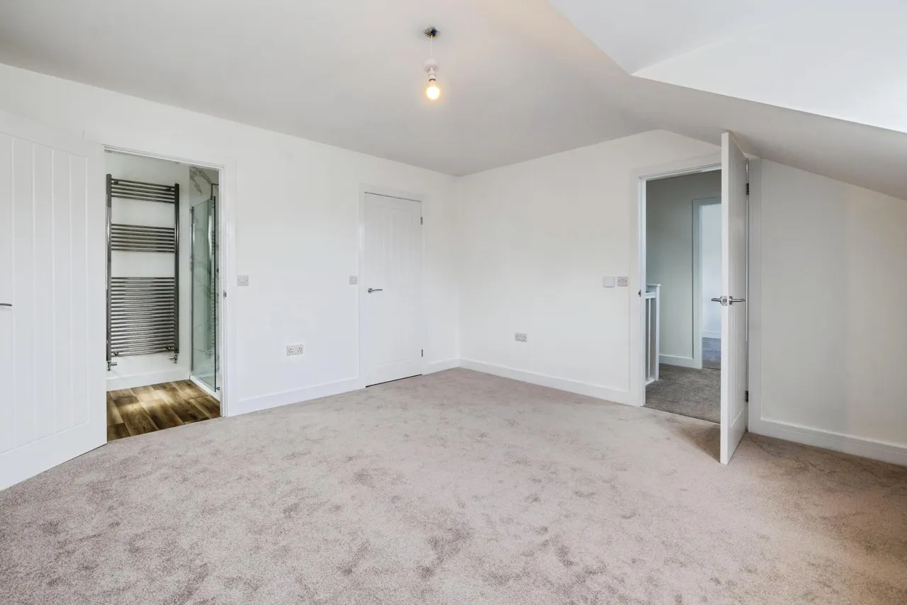 Lincoln Road, North Hykeham, LN6, photo 15
