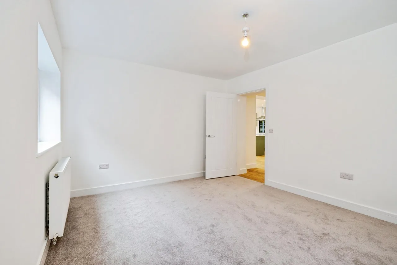 Lincoln Road, North Hykeham, LN6, photo 10
