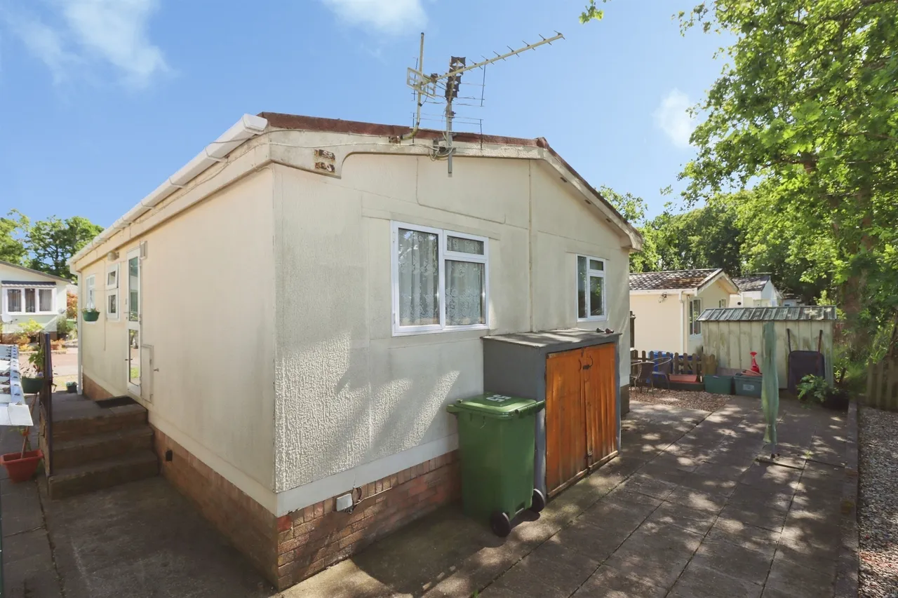 Greenacres Park, Coalpit Heath, BS36, photo 11