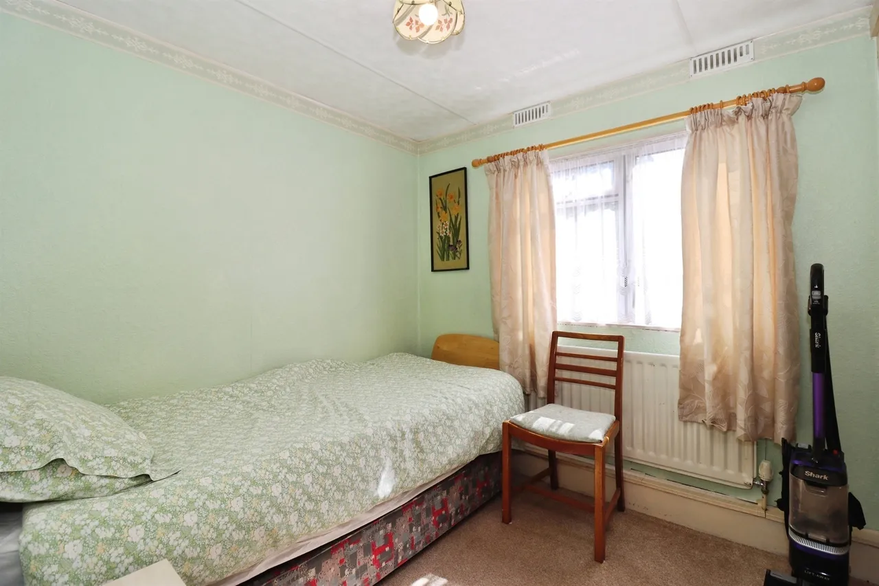 Greenacres Park, Coalpit Heath, BS36, photo 9