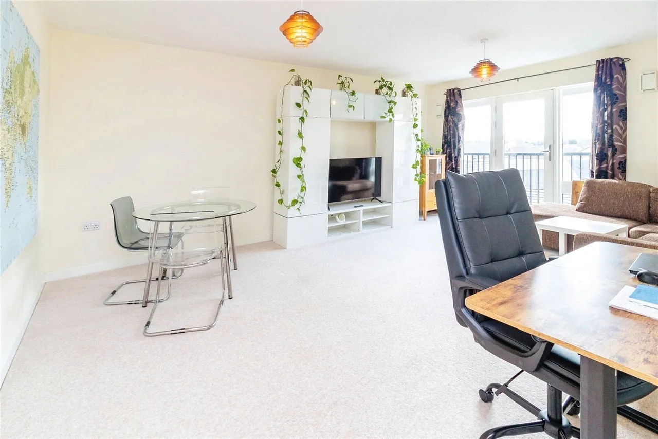 Sheep Way, Redhouse Park, Milton Keynes, Buckinghamshire, MK14, photo 3