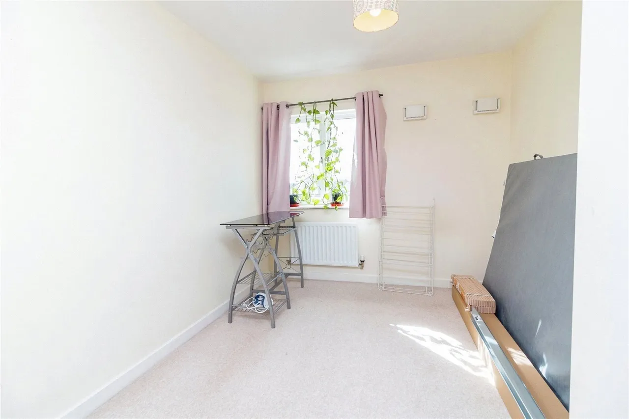 Sheep Way, Redhouse Park, Milton Keynes, Buckinghamshire, MK14, photo 12