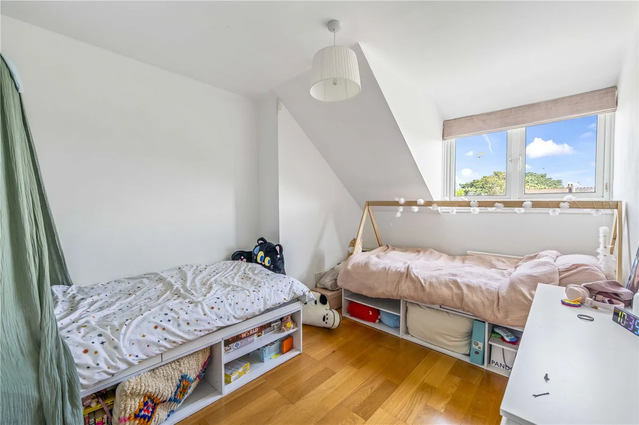 Elmers Drive, Teddington, TW11 9JB, photo 6