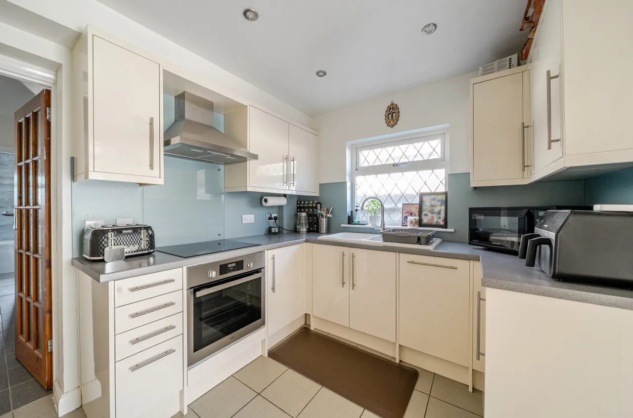 Upper Brighton Road, Sompting, BN15, photo 3