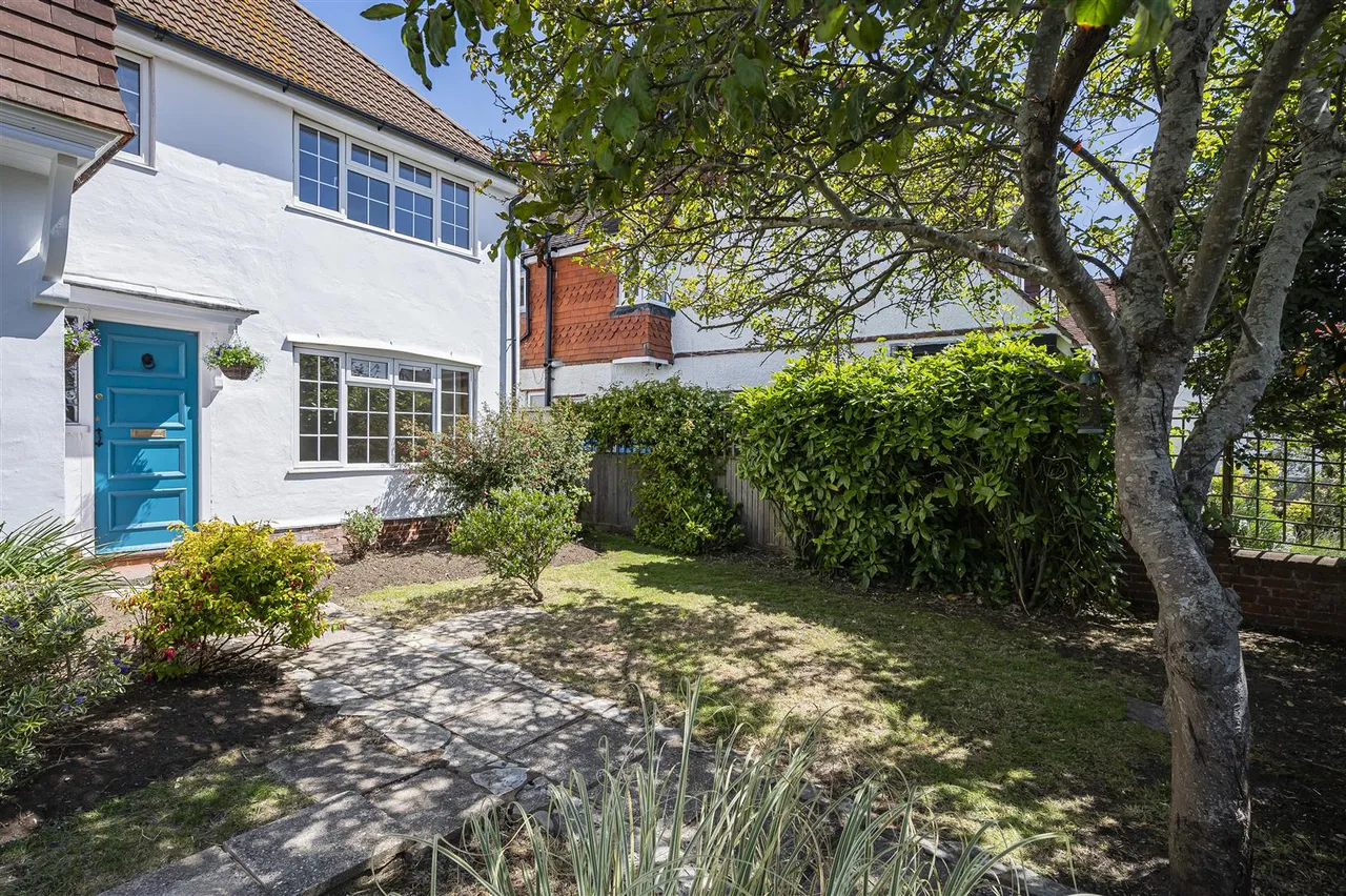 Bramber Road, Seaford, photo 36