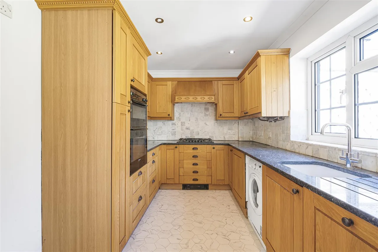 Bramber Road, Seaford, photo 6