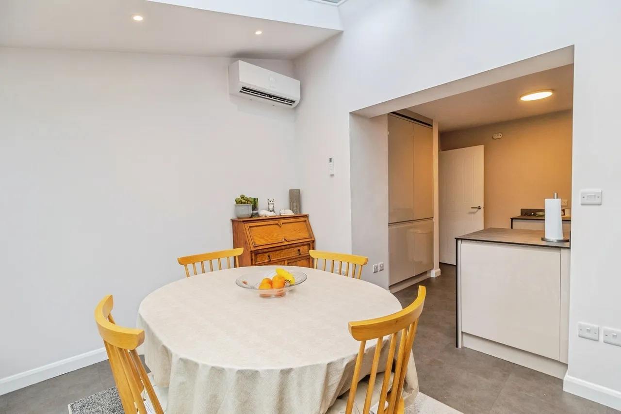 Dulverton Drive, Furzton, MK4, photo 6