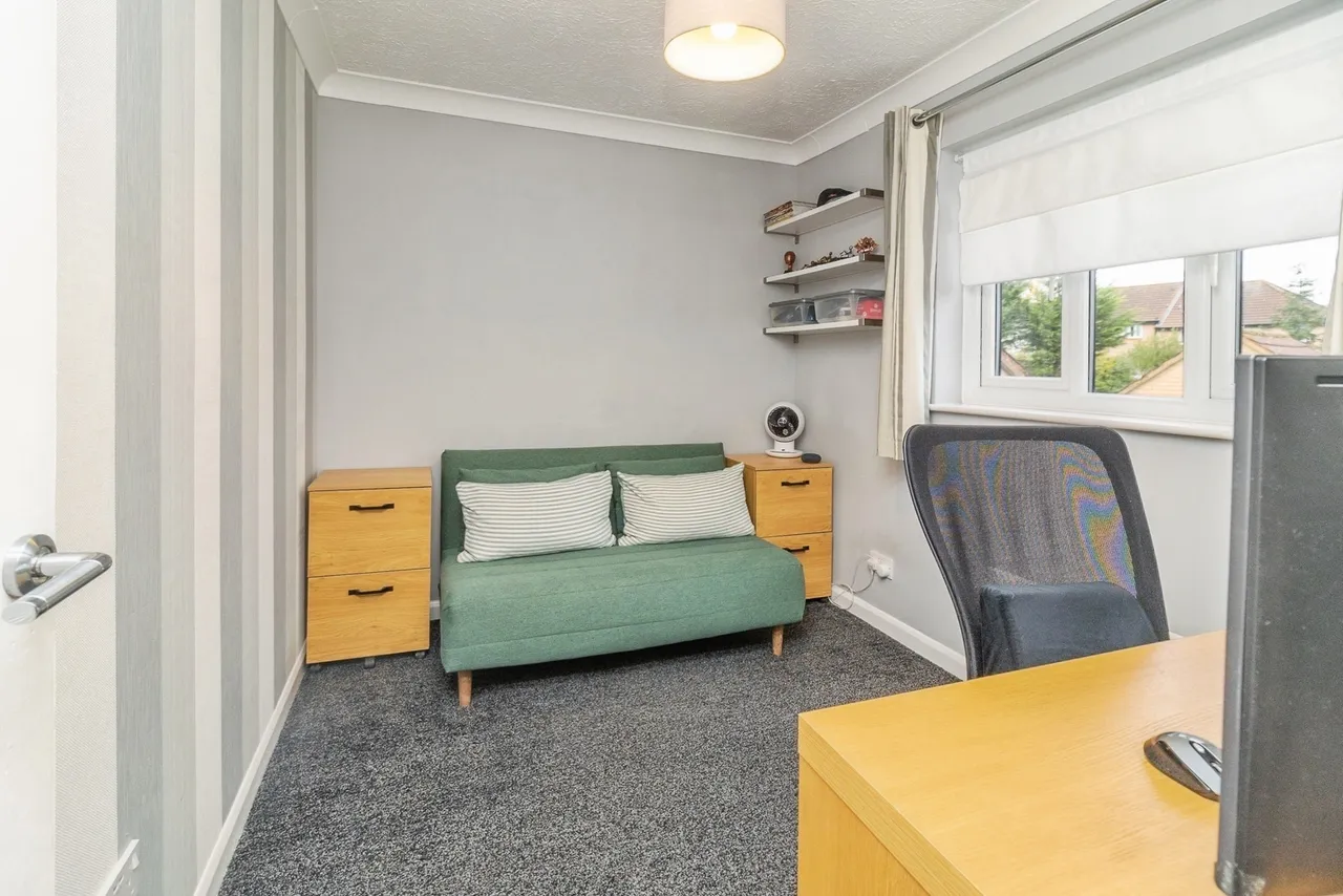 Dulverton Drive, Furzton, MK4, photo 18