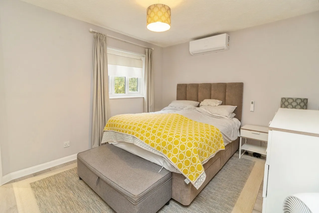 Dulverton Drive, Furzton, MK4, photo 13