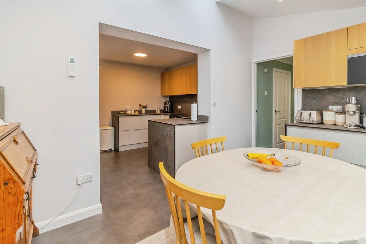 Dulverton Drive, Furzton, MK4, photo 5