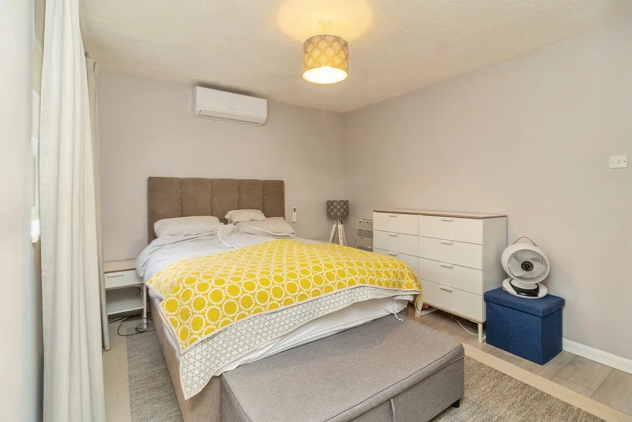 Dulverton Drive, Furzton, MK4, photo 14