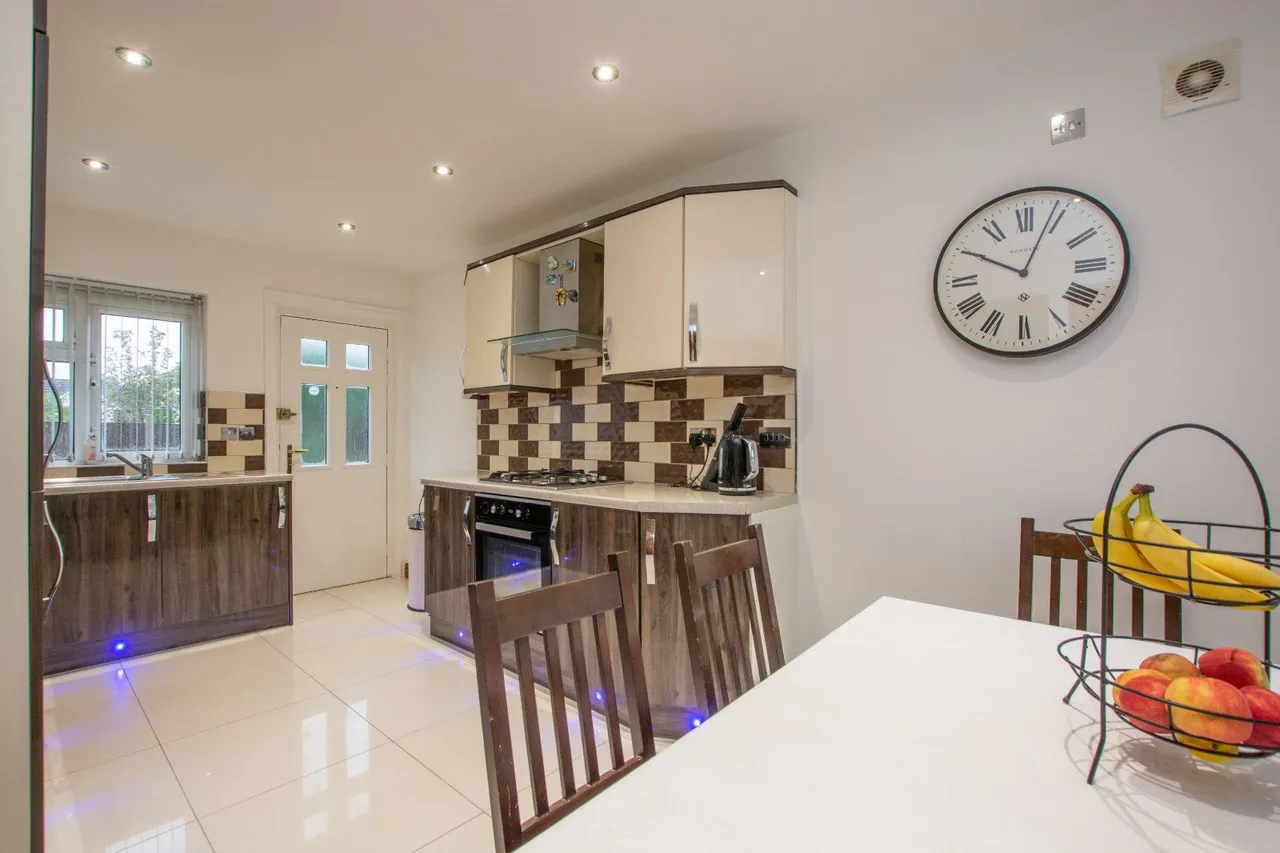 Miles Hill View, Leeds, LS7, photo 12