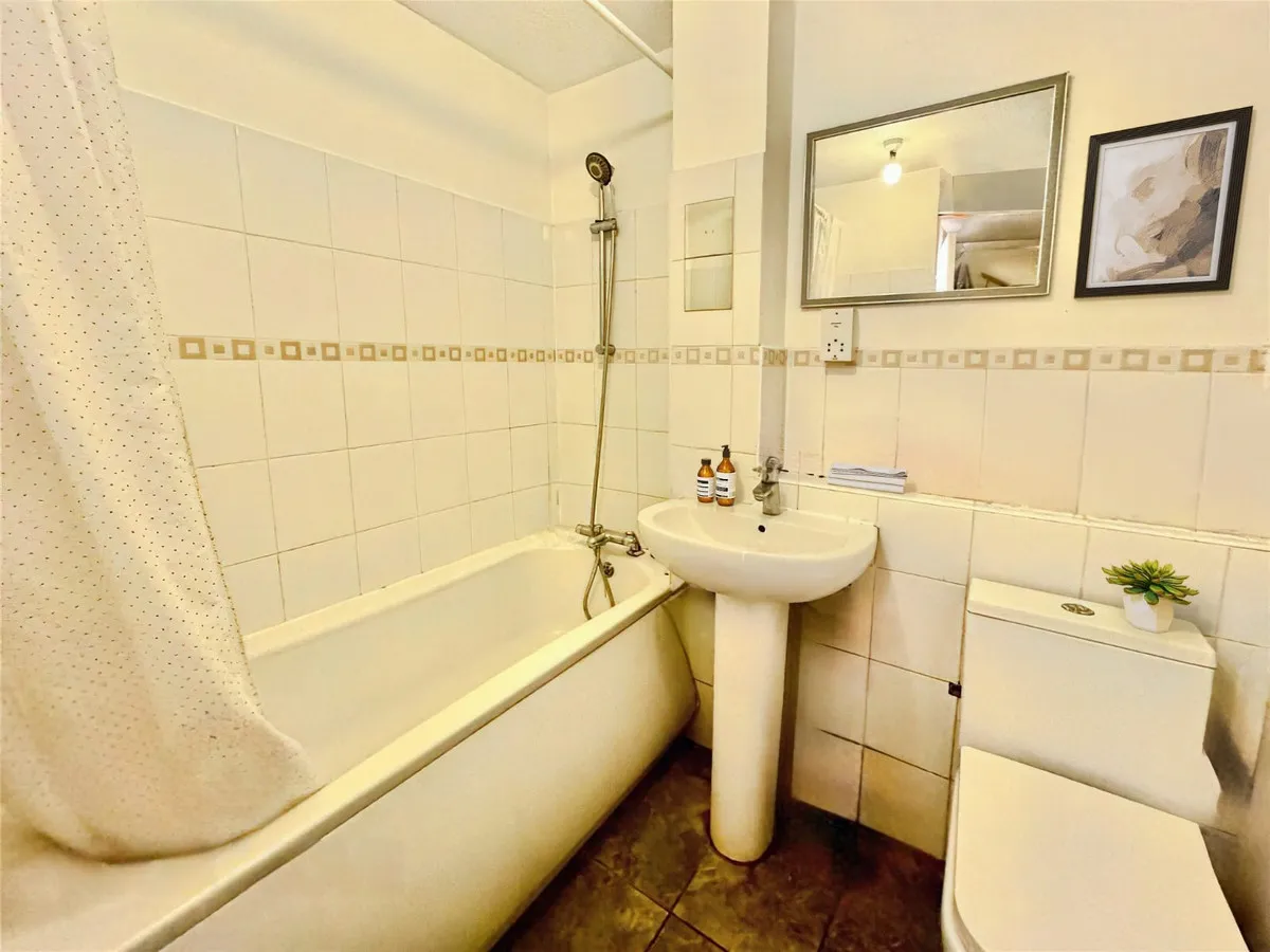 Dartford, DA1 5SA, photo 9