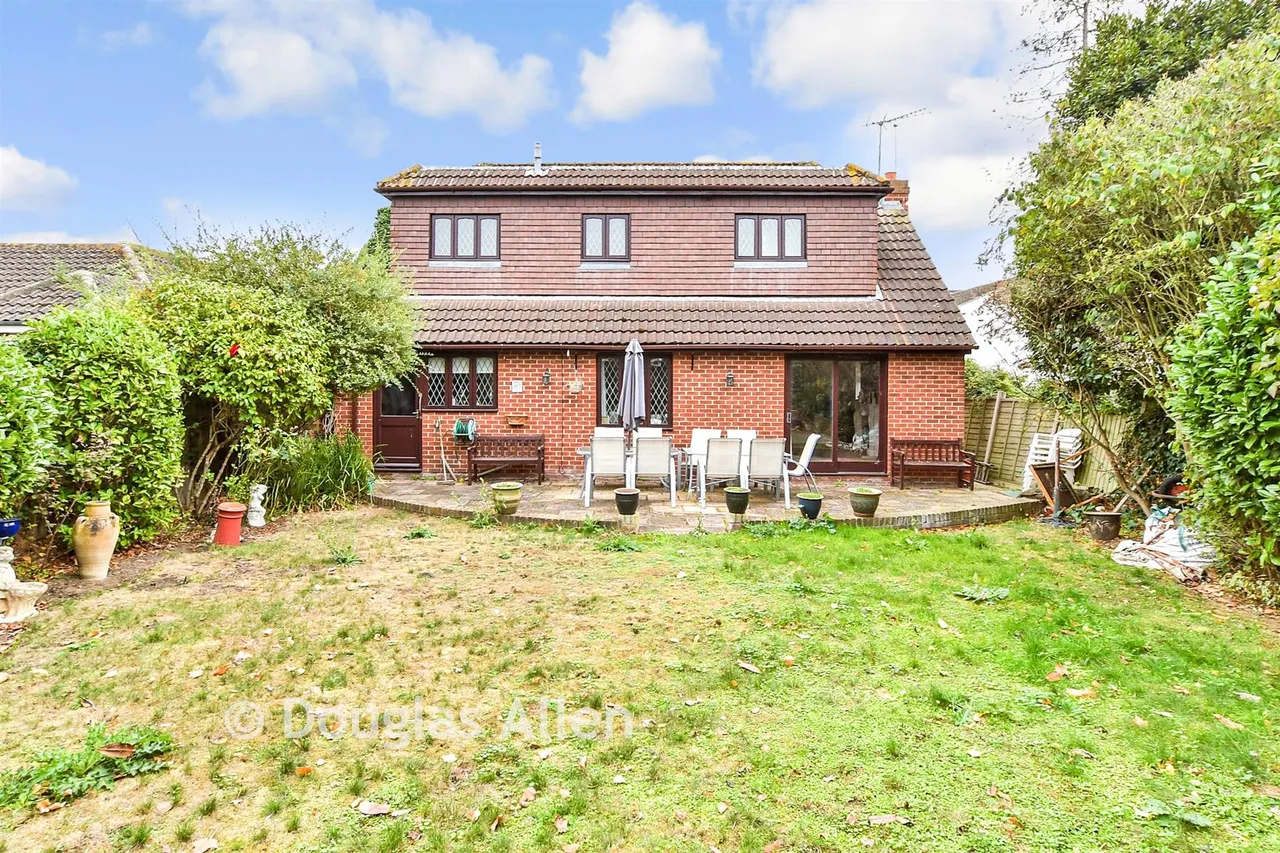 Ingleglen, Hornchurch, RM11, photo 6