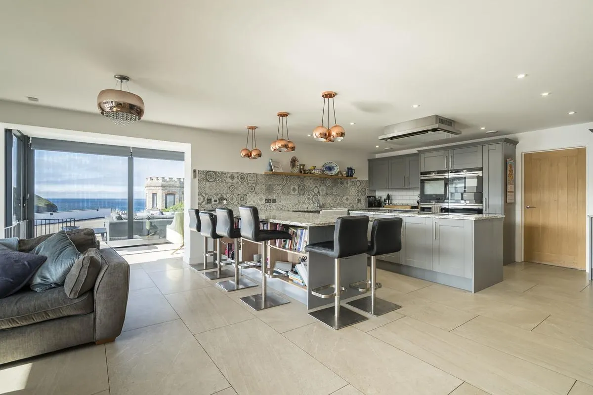 Exceptional contemporary residence commanding breathtaking views, Portreath, photo 5