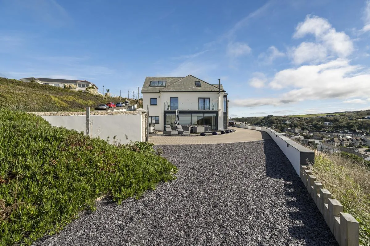 Exceptional contemporary residence commanding breathtaking views, Portreath, photo 39