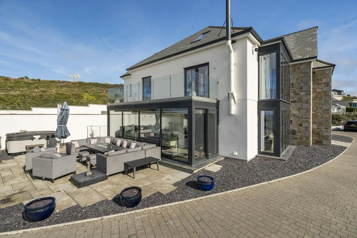 Exceptional contemporary residence commanding breathtaking views, Portreath, photo 36