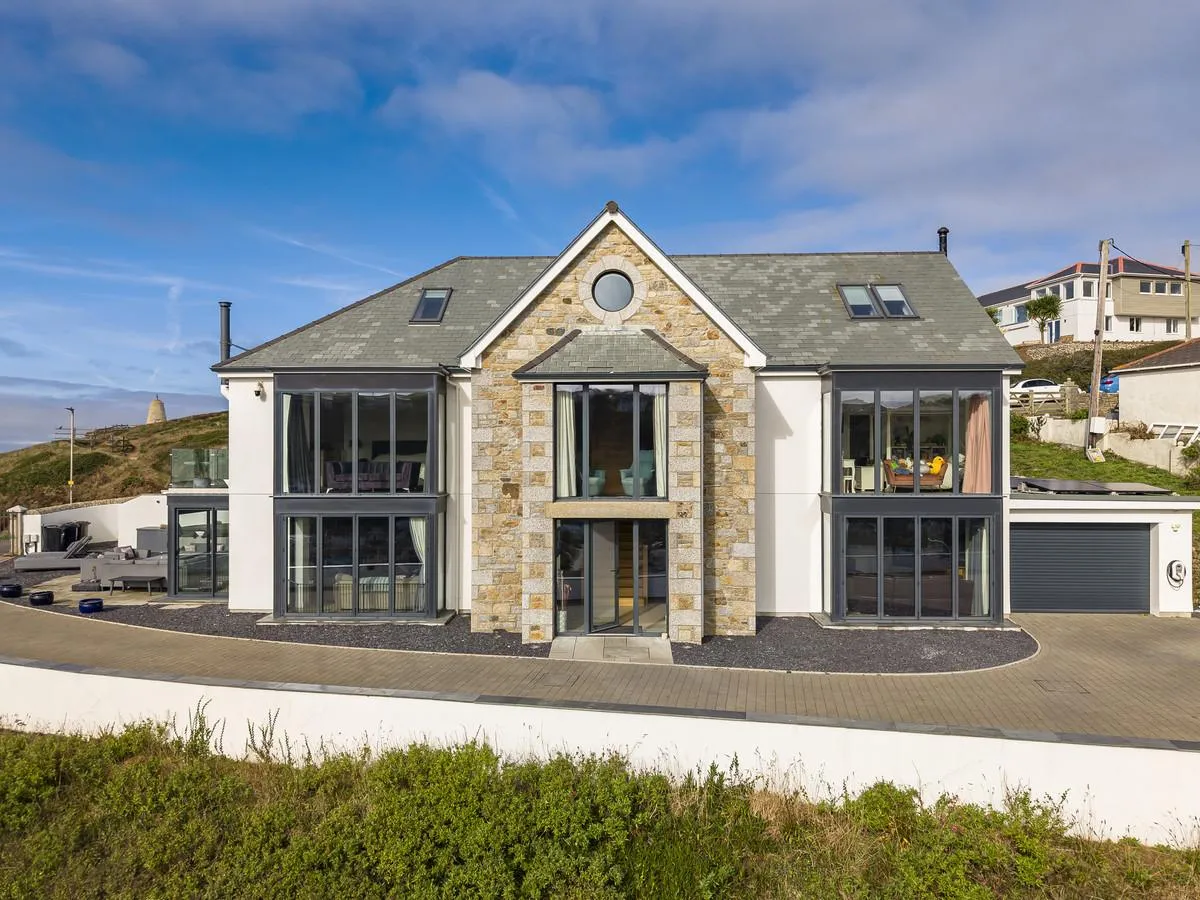 Exceptional contemporary residence commanding breathtaking views, Portreath, photo 32