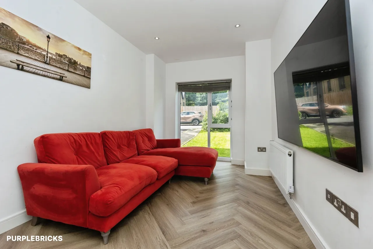 Riverside, Mossley, OL5, photo 6
