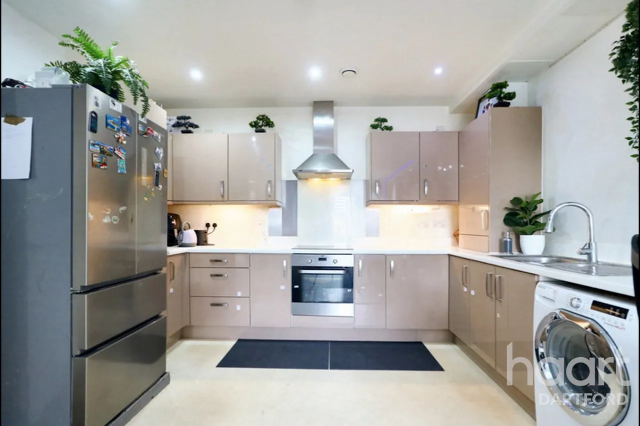 Larner Road, Erith, DA8, photo 5