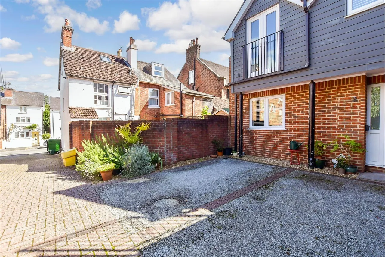 Falkland Road, Dorking, RH4, photo 8