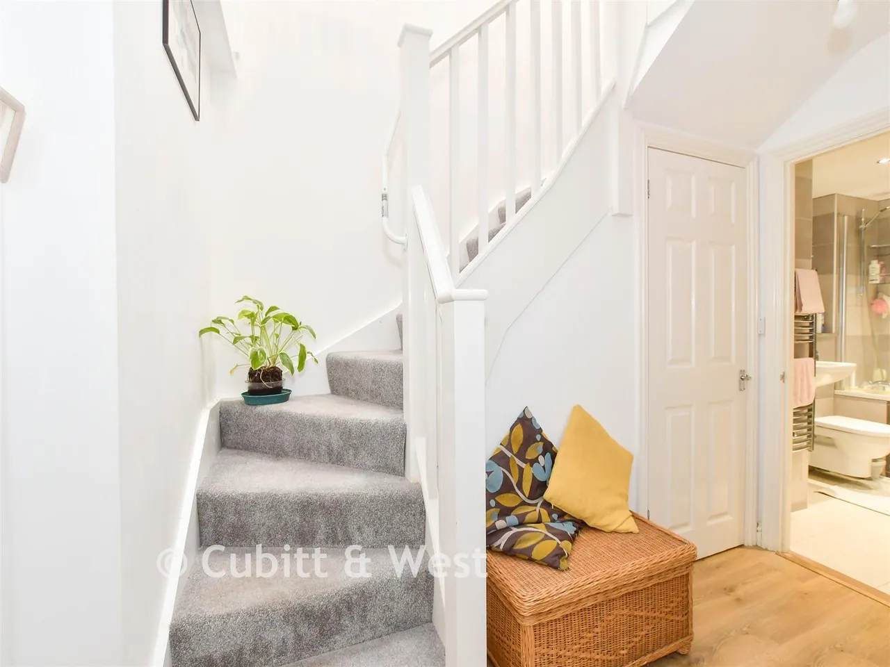 Falkland Road, Dorking, RH4, photo 3