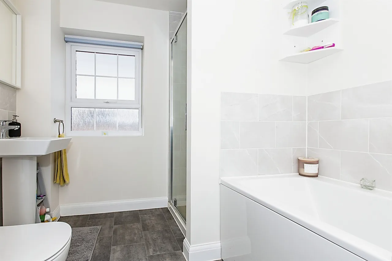 Pintail Lane, Kettering, NN14, photo 14