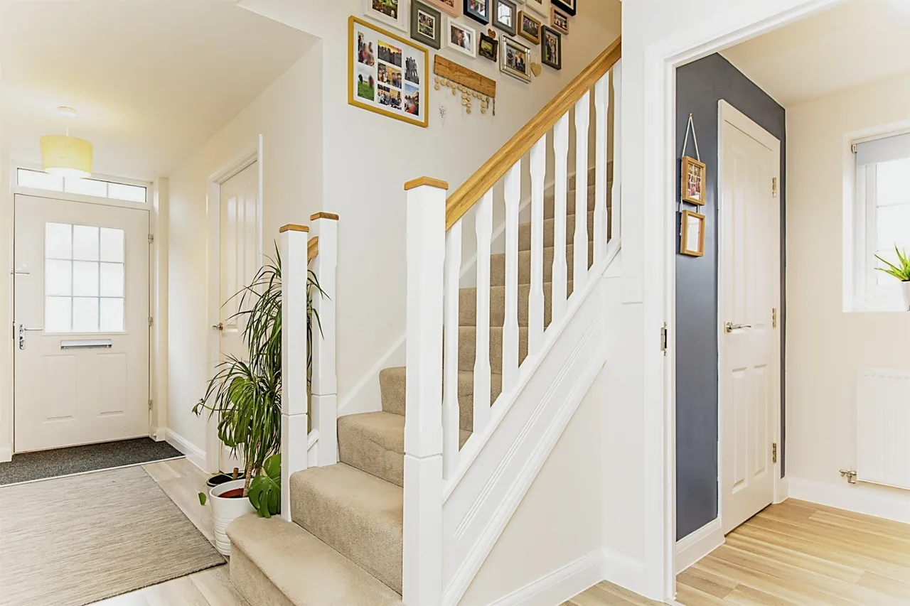 Pintail Lane, Kettering, NN14, photo 9
