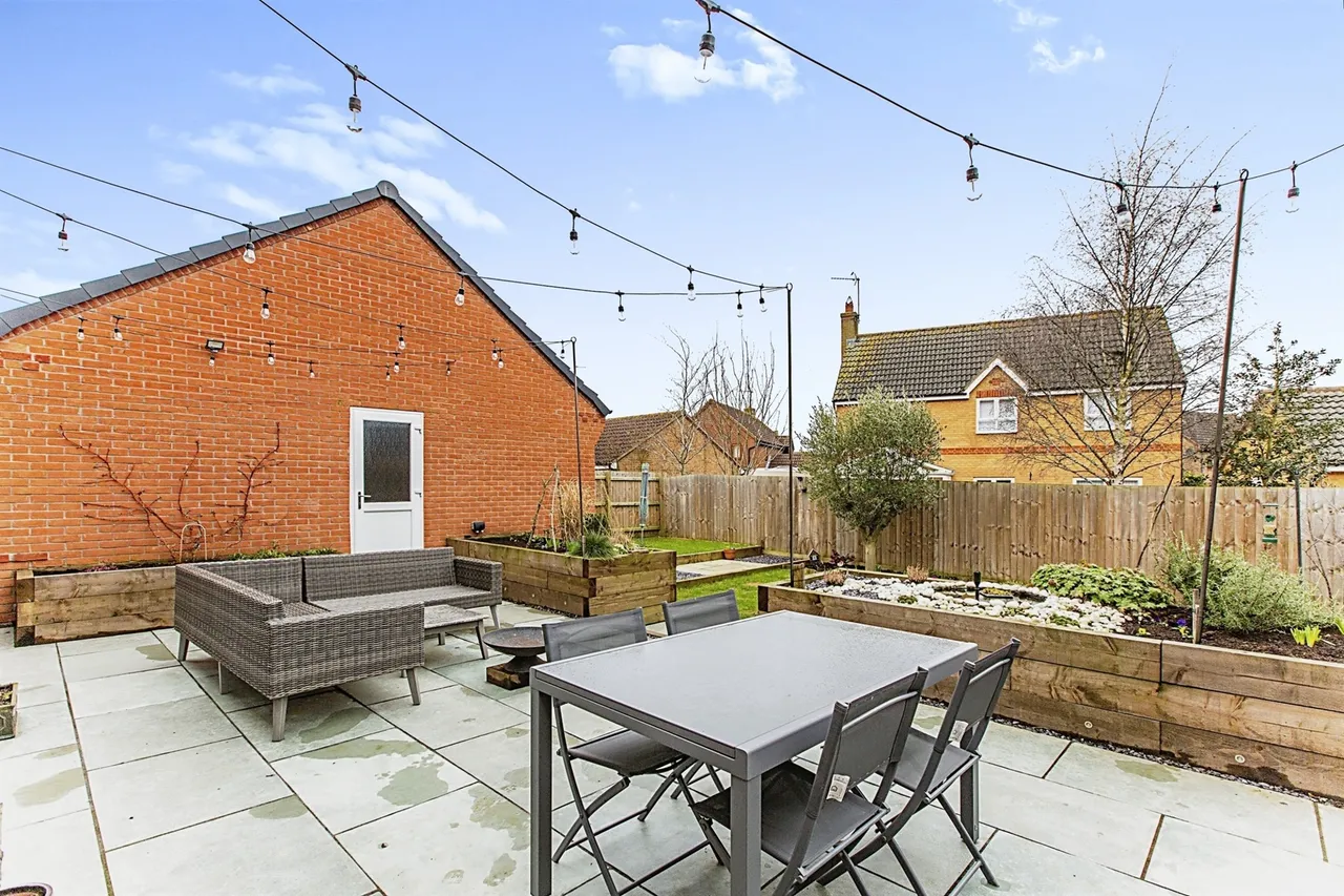 Pintail Lane, Kettering, NN14, photo 8