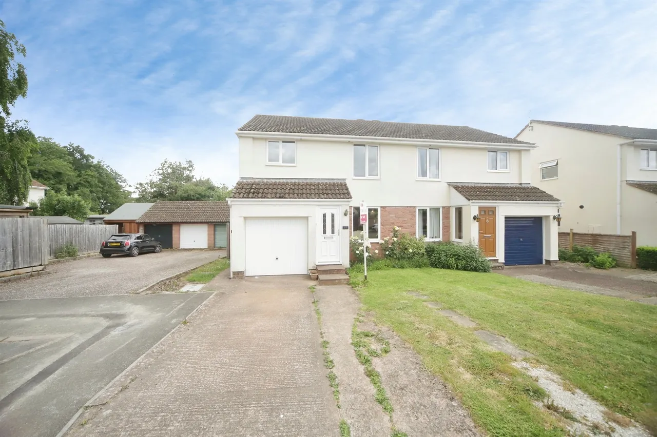 4 bed house for sale — Spinneyfield, Bishops Lydeard, Taunton