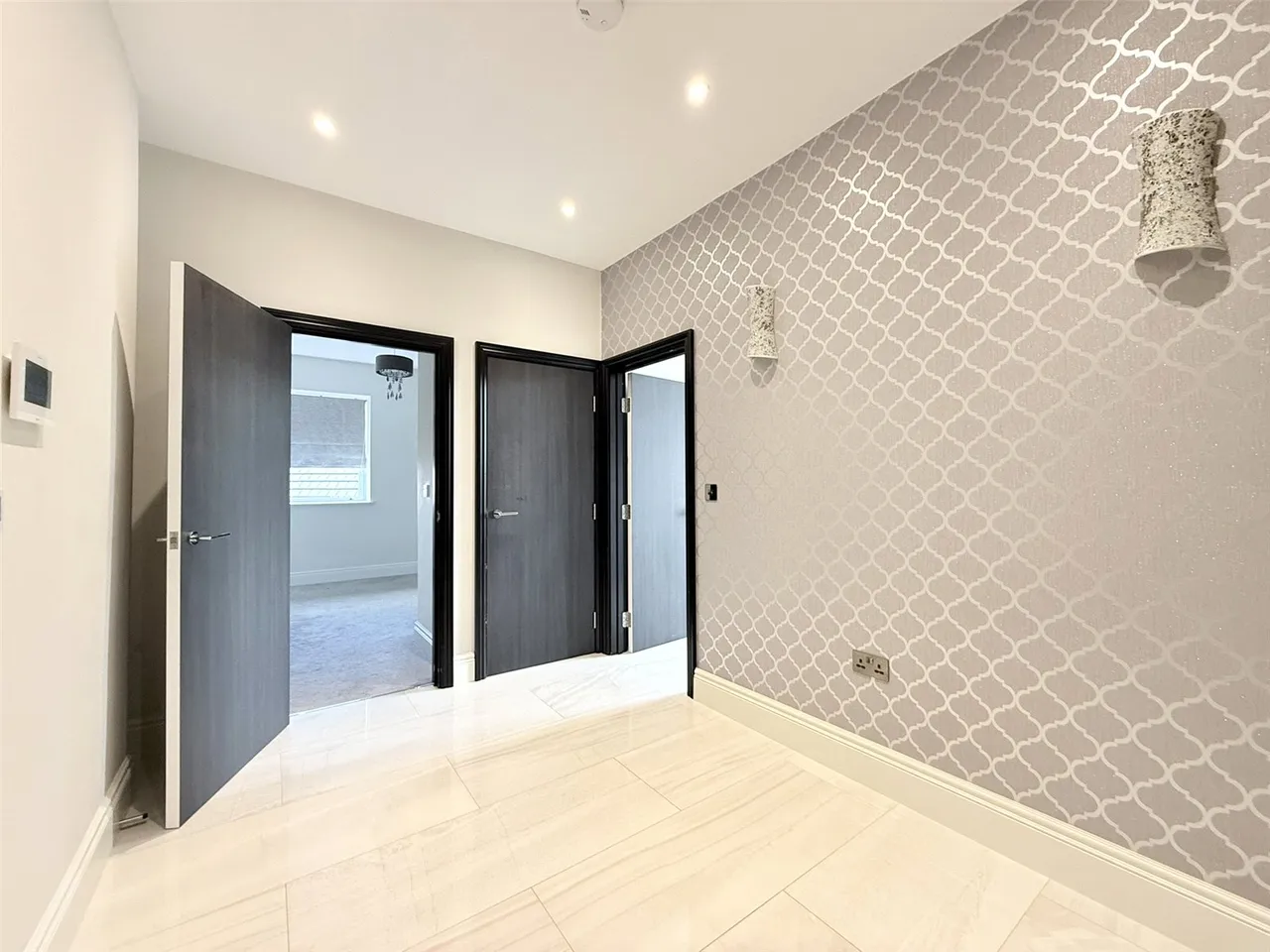 Bergamot House, 52 Rowantree Road, Enfield, EN2 8GF, photo 3