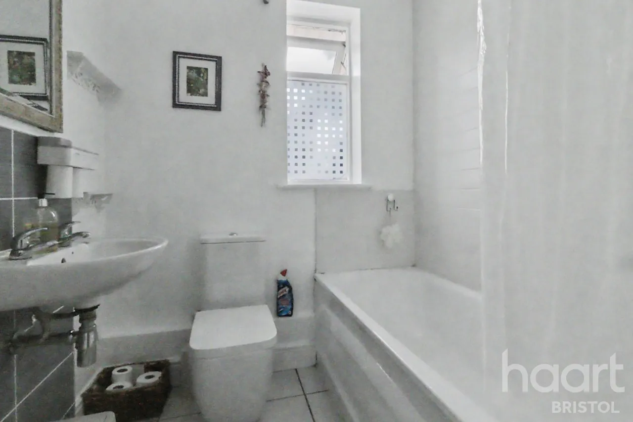 Hengrove Avenue, Bristol, BS14, photo 10