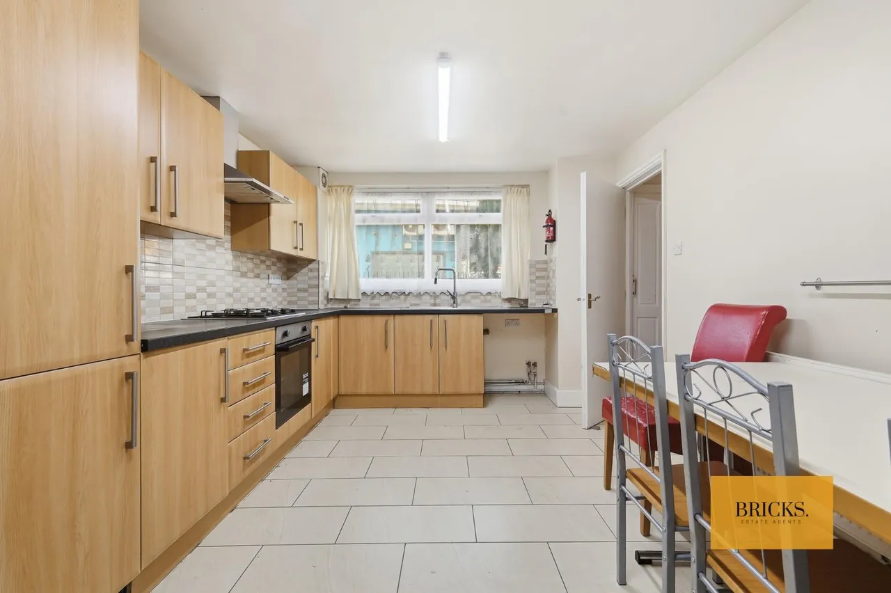 Forty Acre Lane, London, E16 1QL, photo 4