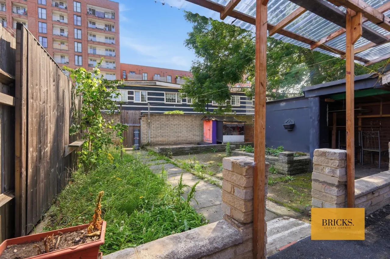 Forty Acre Lane, London, E16 1QL, photo 6