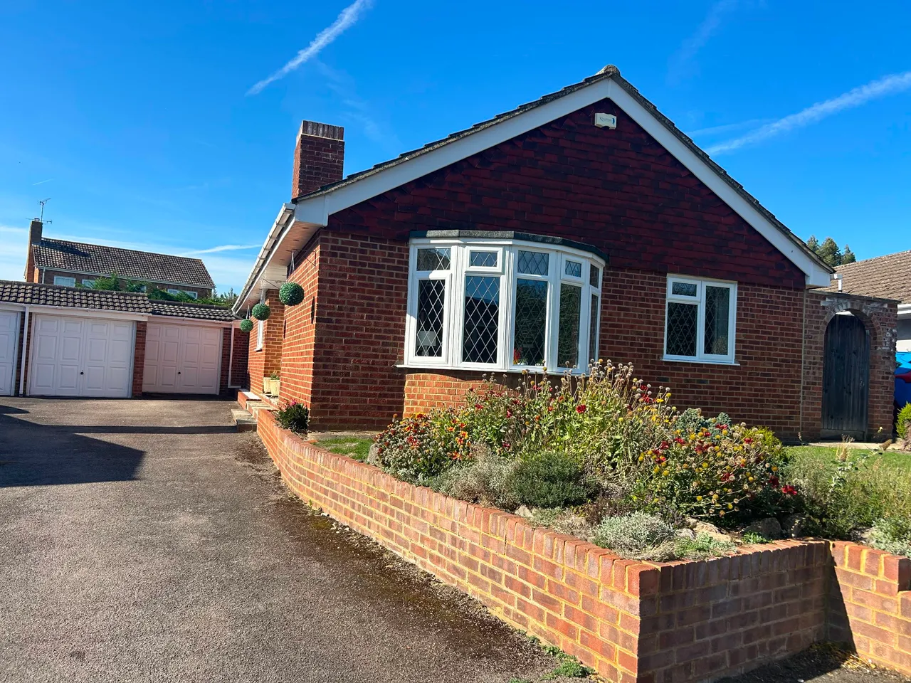 3 bed house for sale — Hemsdale, Cranbrook Drive, Maidenhead, Berkshire SL6 6SL