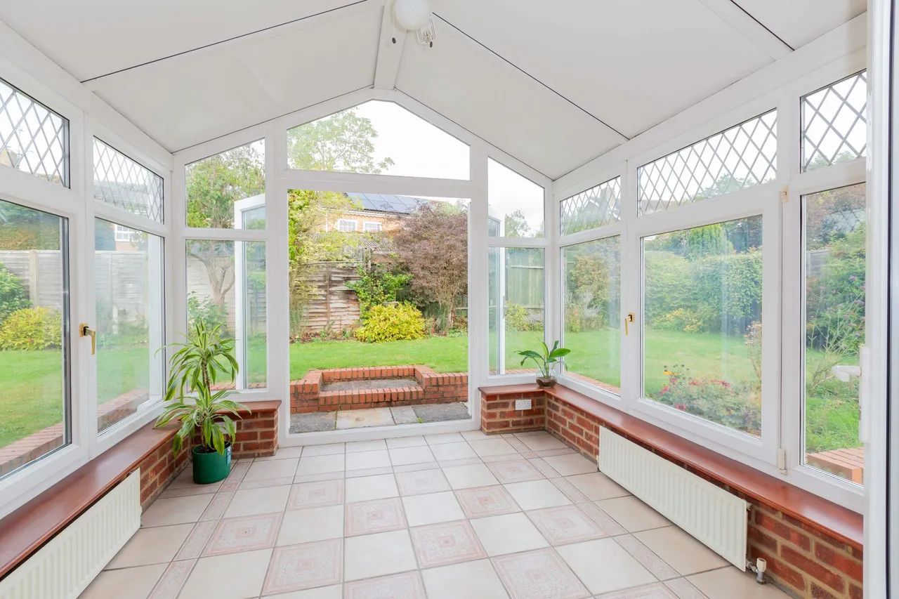 Hemsdale, Cranbrook Drive, Maidenhead, Berkshire SL6 6SL, photo 18