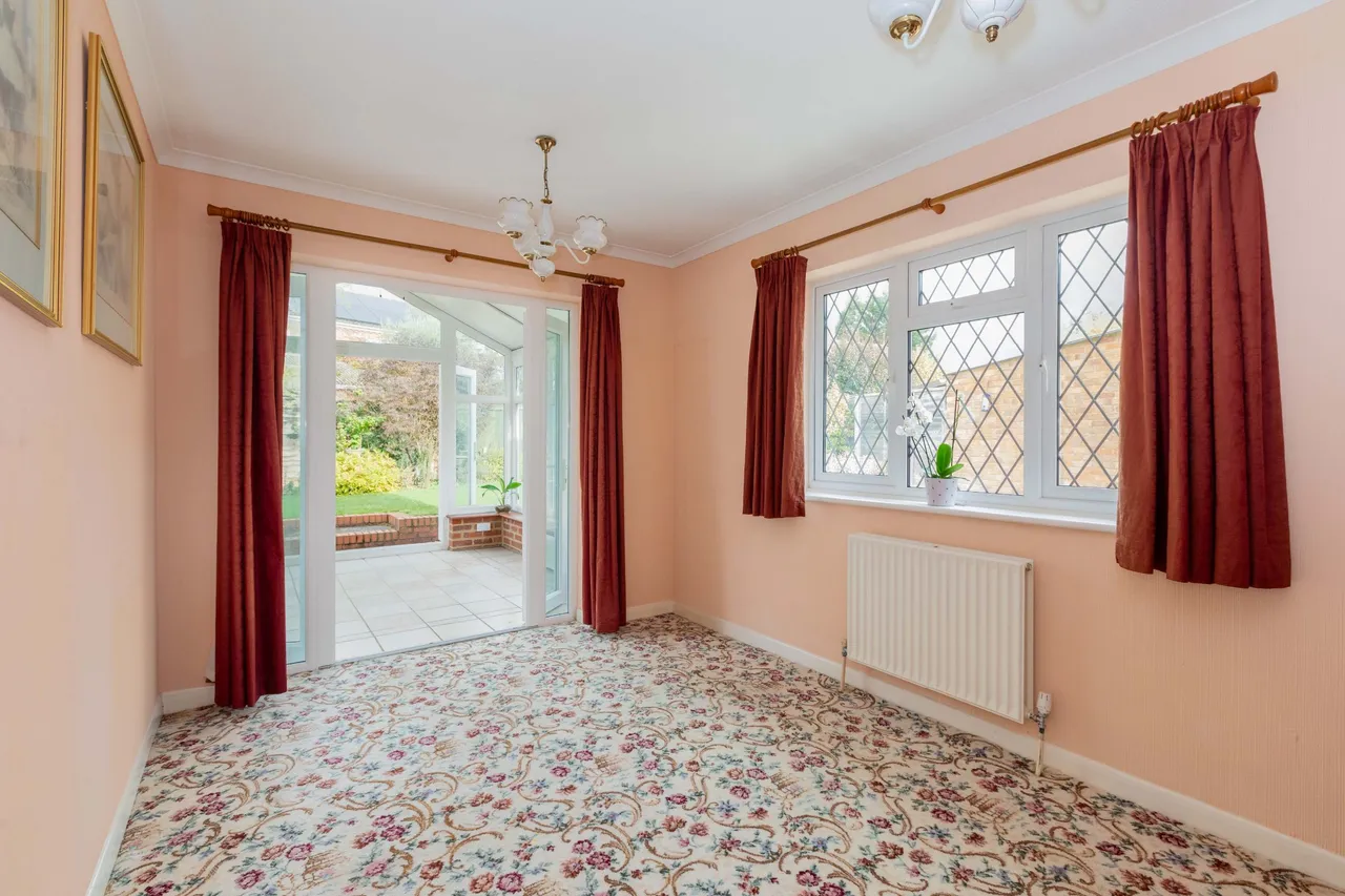 Hemsdale, Cranbrook Drive, Maidenhead, Berkshire SL6 6SL, photo 16