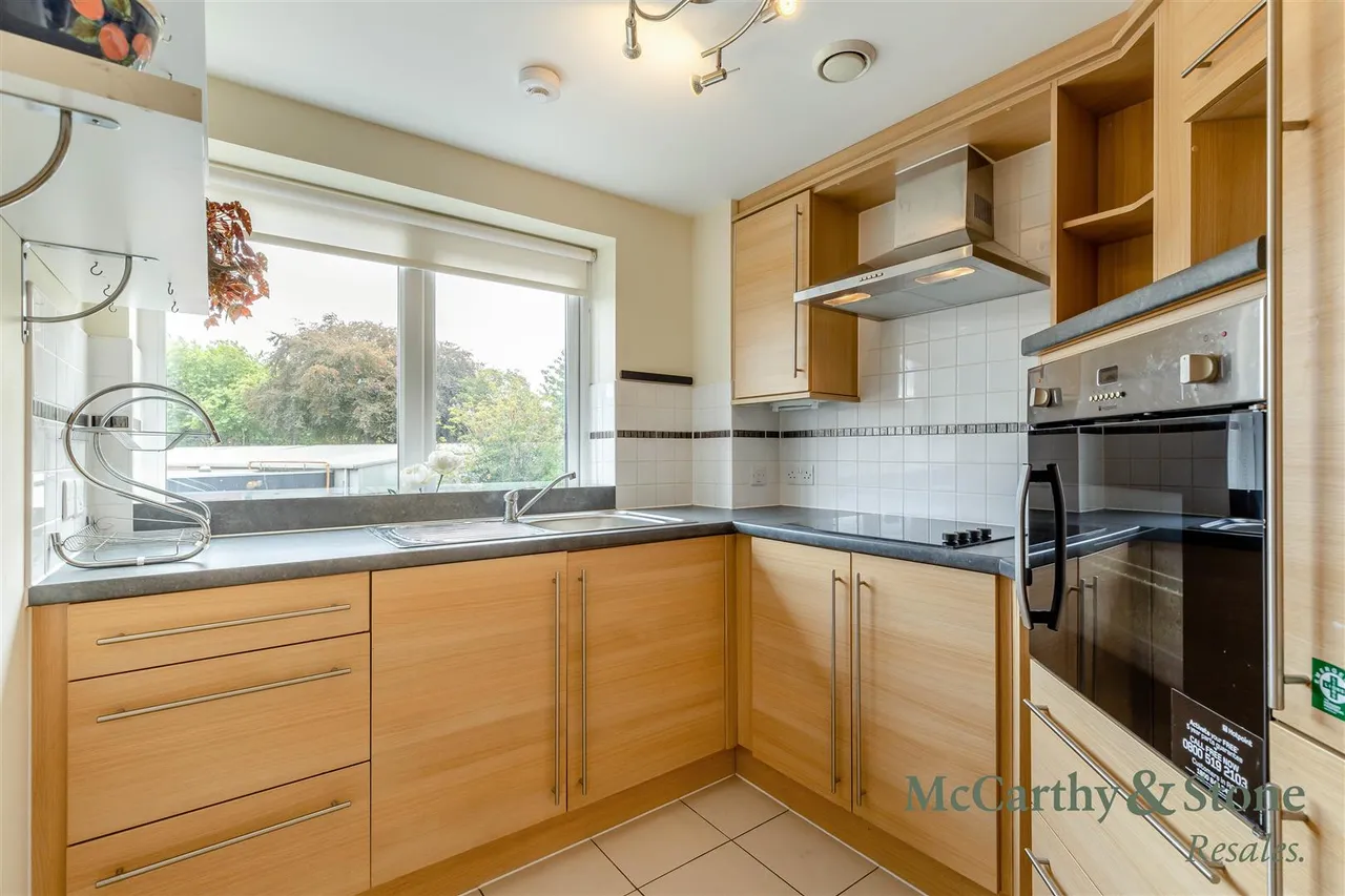 Marlborough Road, Cardiff, CF23, photo 3