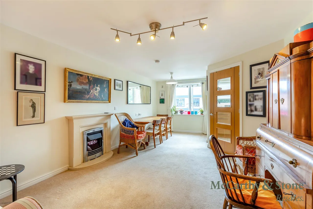 Marlborough Road, Cardiff, CF23, photo 5