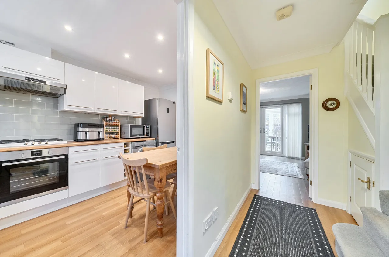Lory Ridge, Bagshot, Surrey, GU19 5BS, photo 16