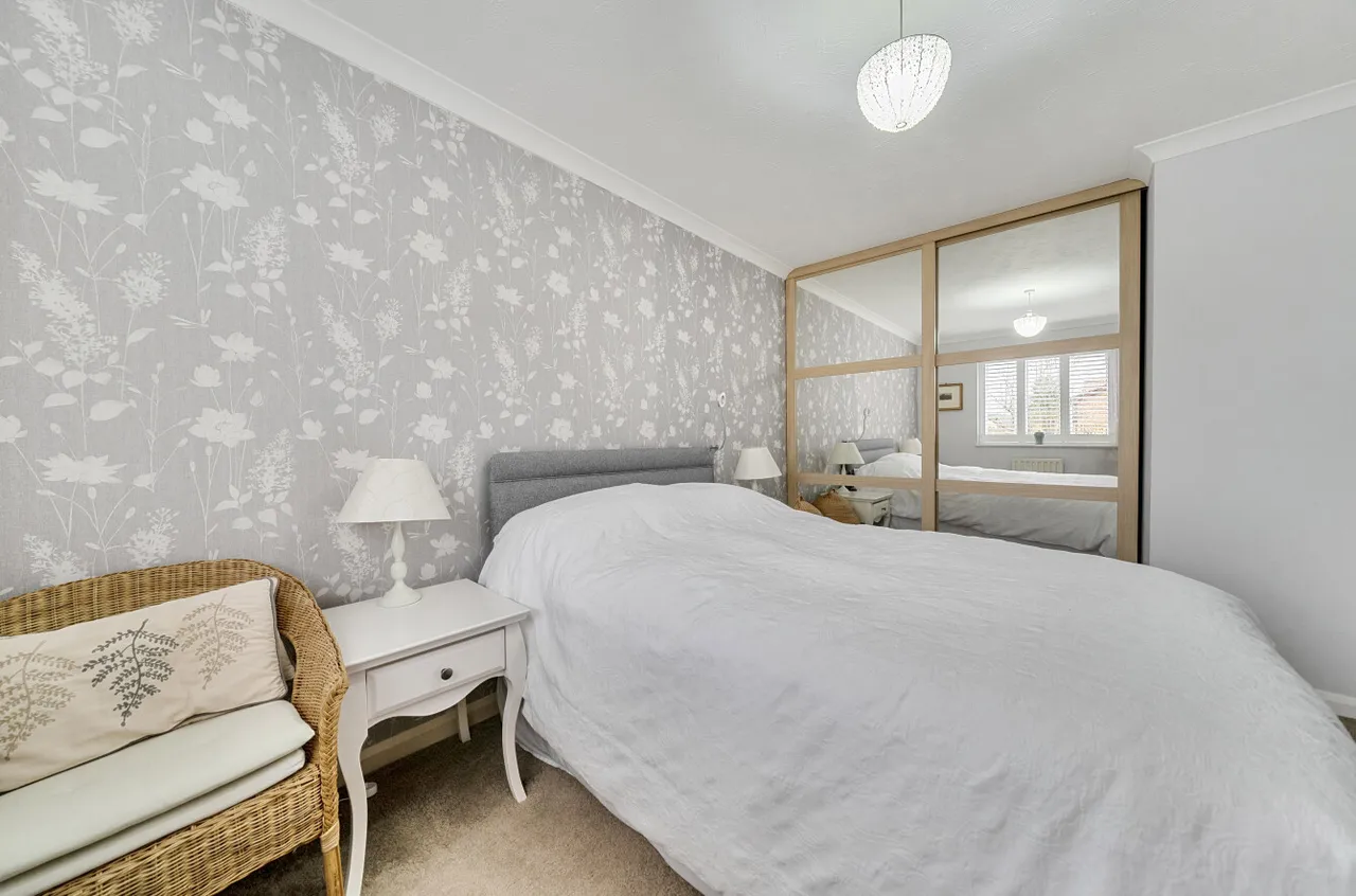 Lory Ridge, Bagshot, Surrey, GU19 5BS, photo 19