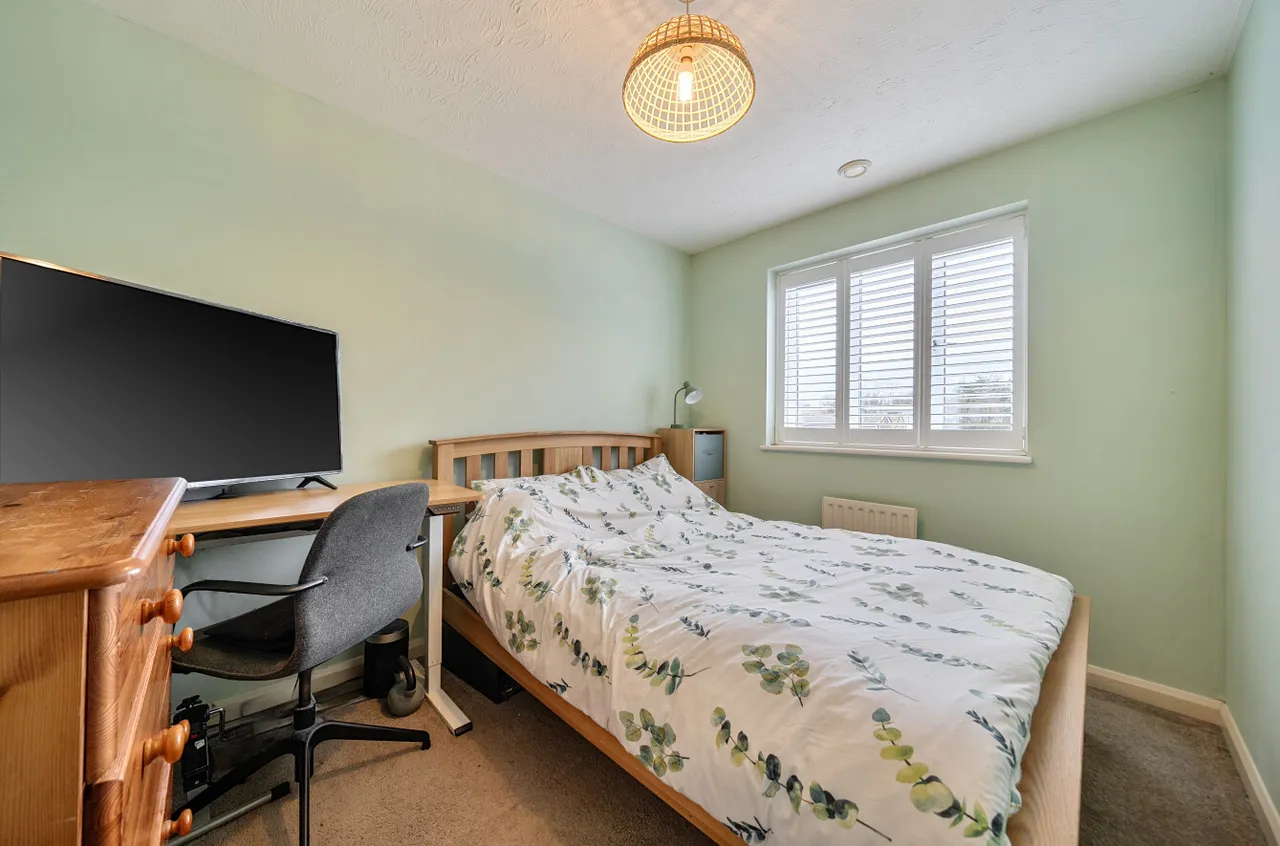 Lory Ridge, Bagshot, Surrey, GU19 5BS, photo 9