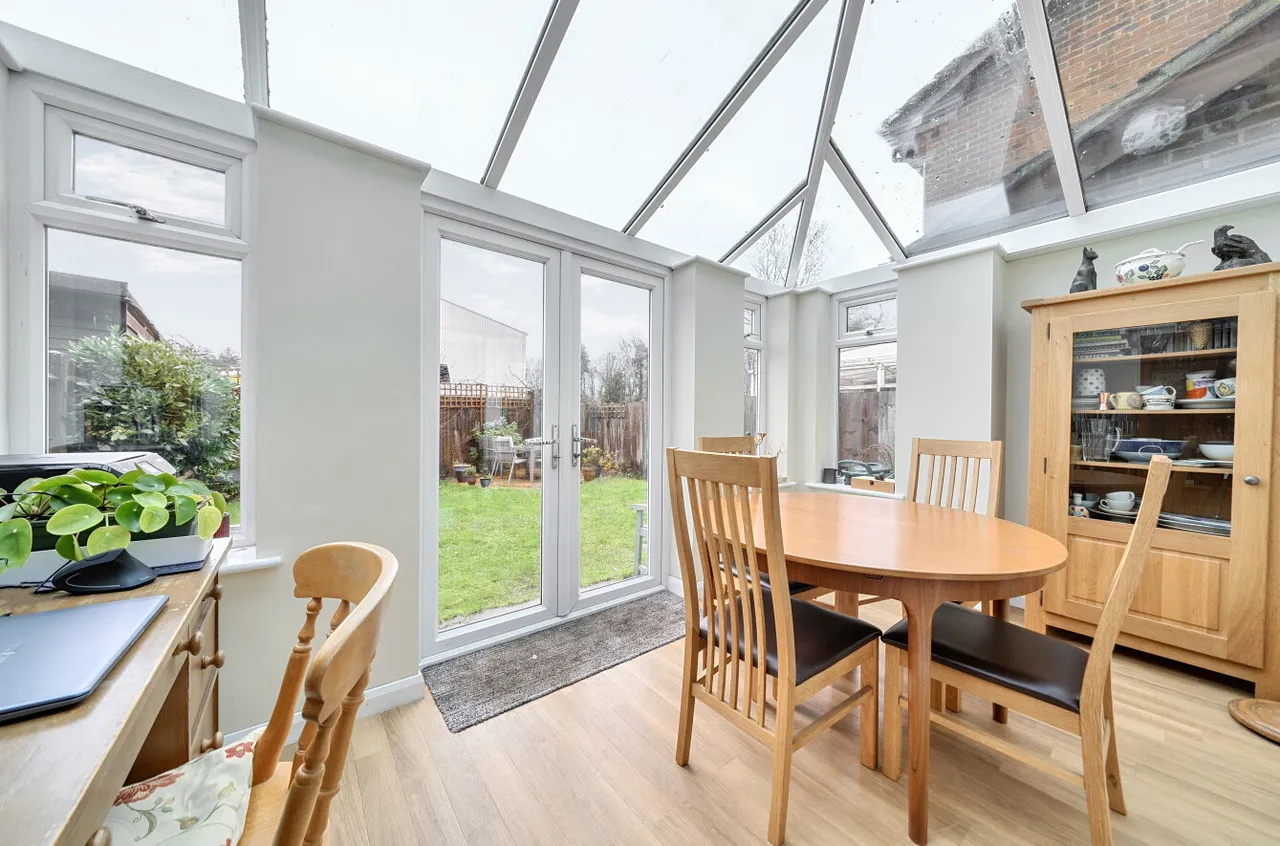 Lory Ridge, Bagshot, Surrey, GU19 5BS, photo 5