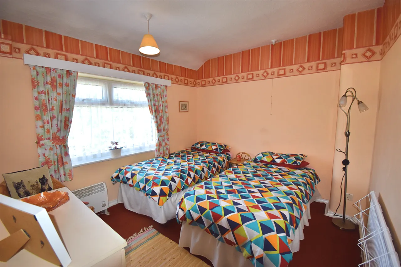 Orchard Avenue, High Peak, photo 11
