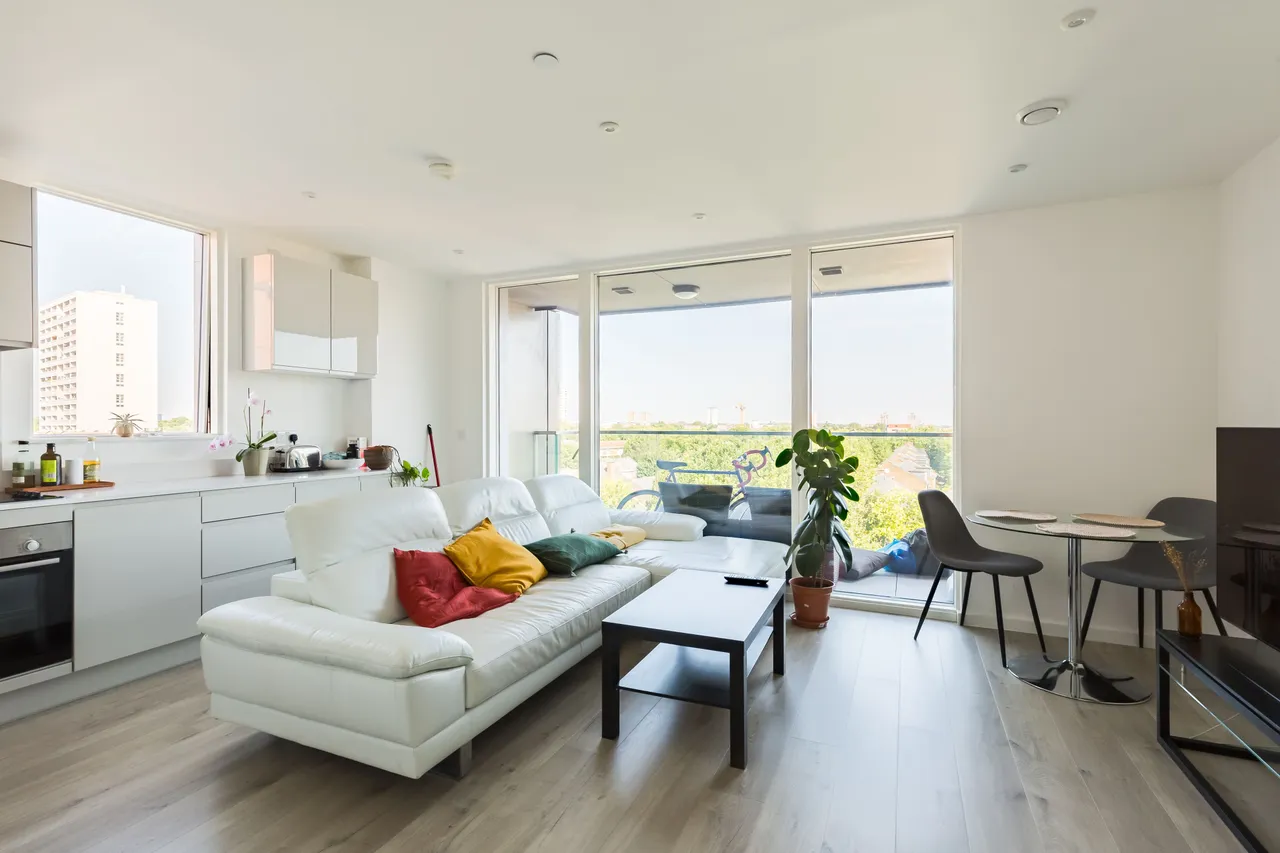2 bed flat for sale, London, E3
